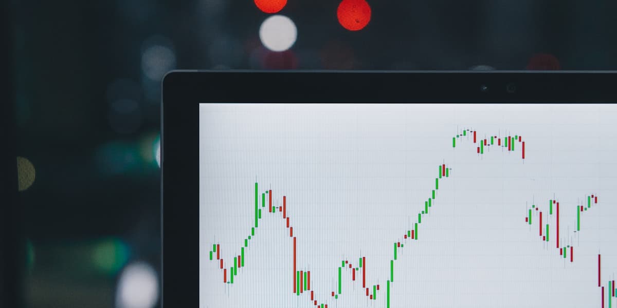 Casablanca Stock Exchange — Cosumar Jumps 8.8% as MASI Adds 0.91% and Mid-Caps Reawaken